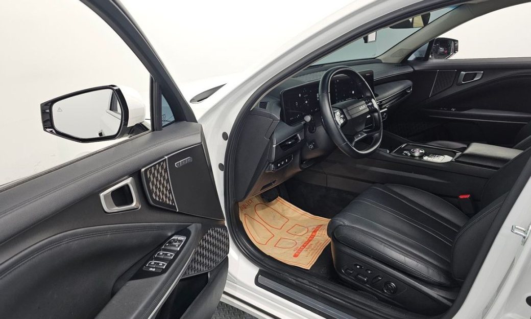 Kia K8 2.5 Gasoline 2WD, 2025