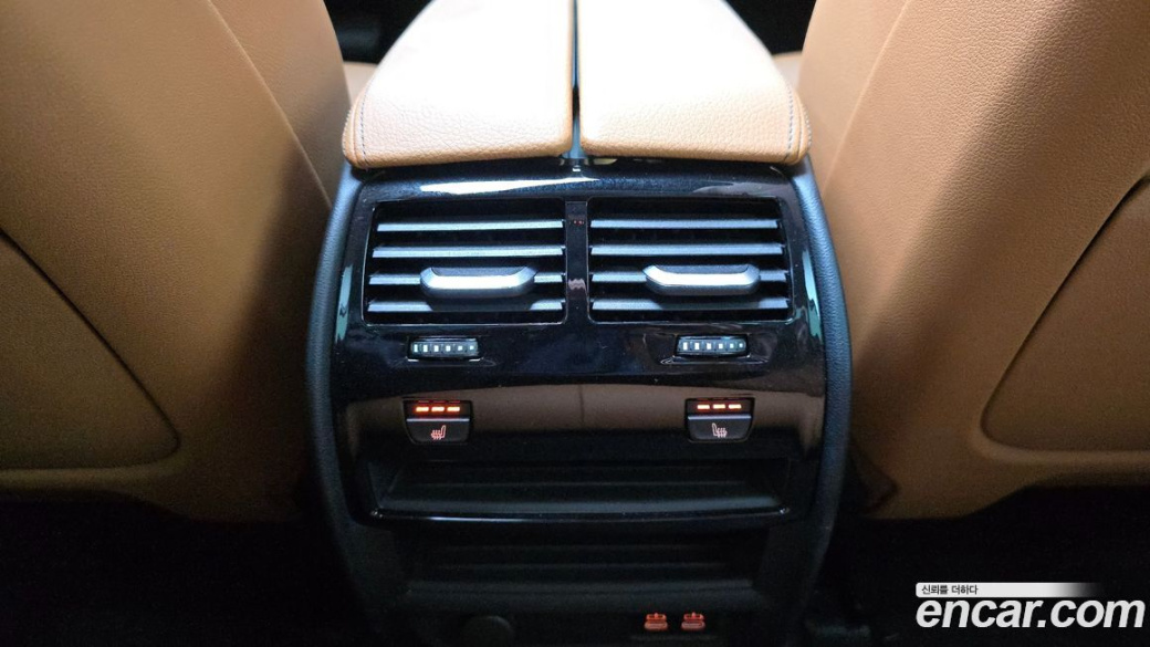 BMW 5-Series 520i Luxury, 2022
