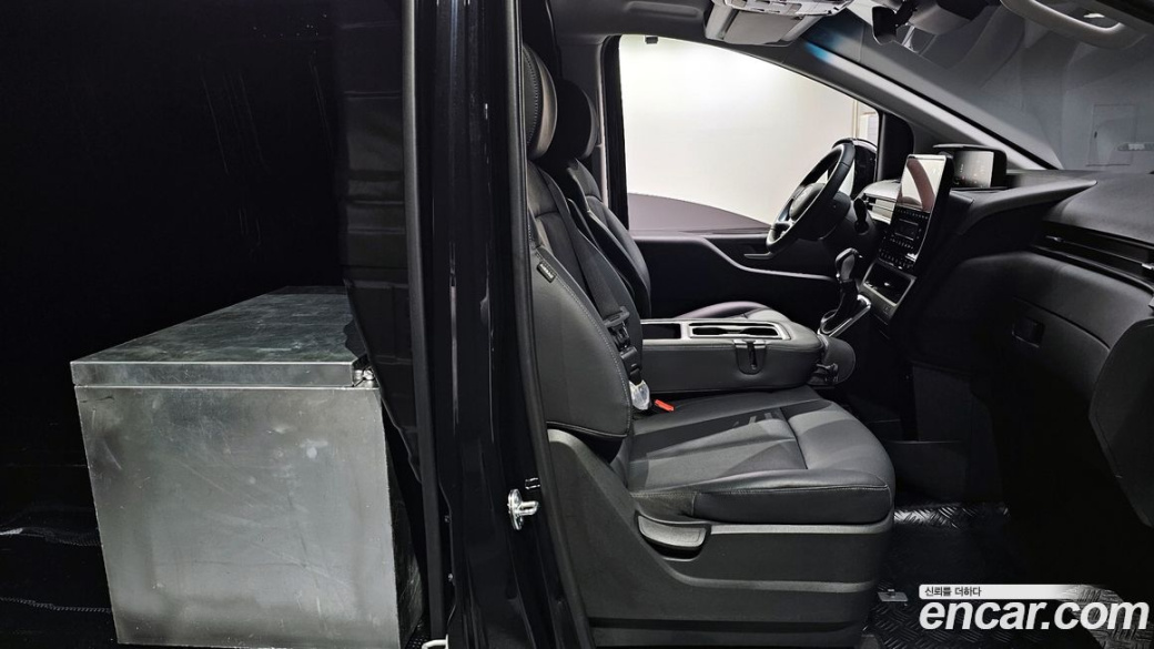 Hyundai Staria Cargo 3-Seater, 2025