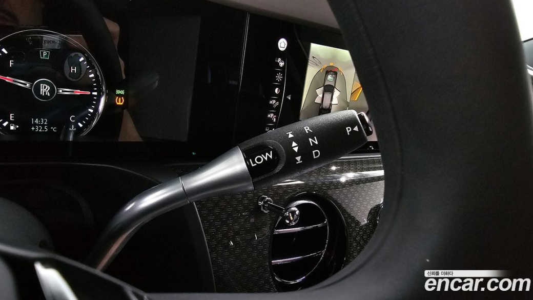 Rolls-Royce Ghost 6.7 V12 Black Badge, 2023