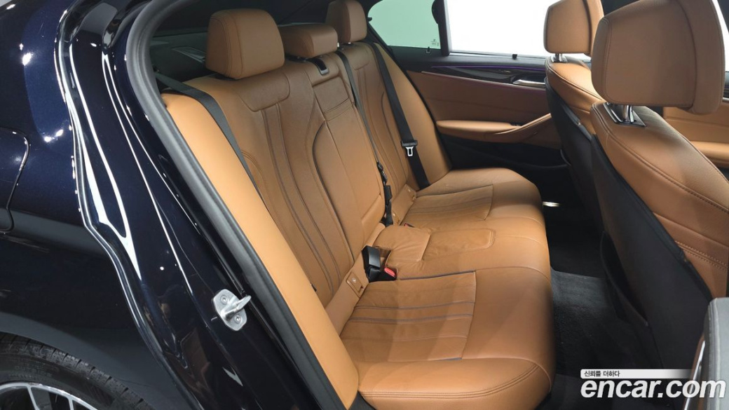 BMW 5-Series 520i M Sport, 2022