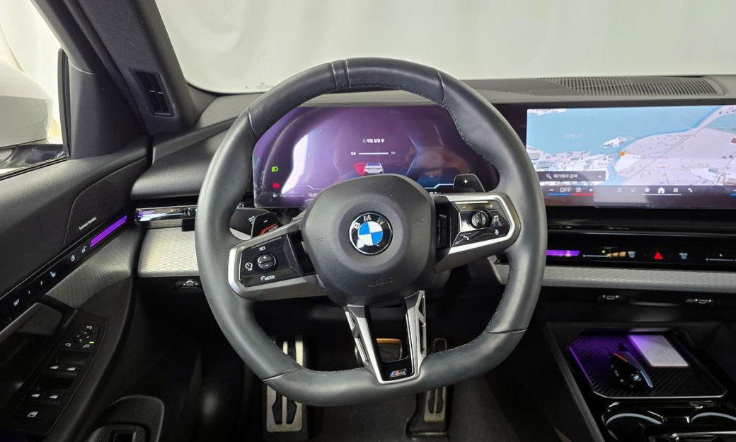 BMW 5-Series 520i M Sport, 2024