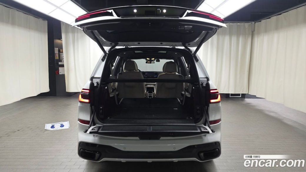 BMW X7 xDrive 40i M Sport 6STR, 2025