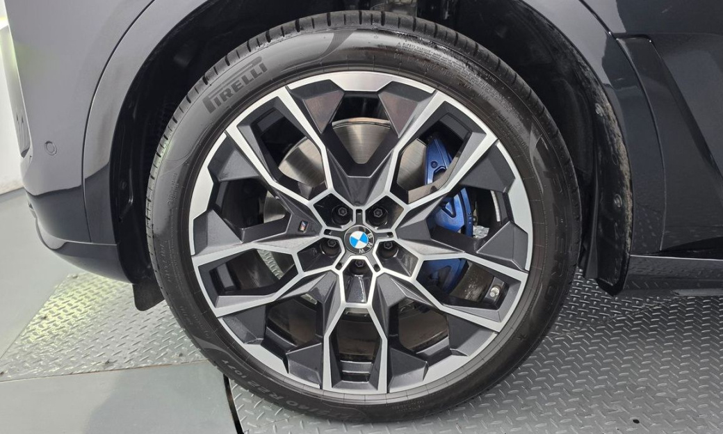 BMW X7 xDrive 40i M Sport 6STR, 2025