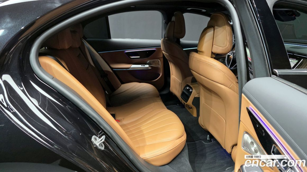 Mercedes-Benz E-Class E300 4MATIC Exclusive, 2024