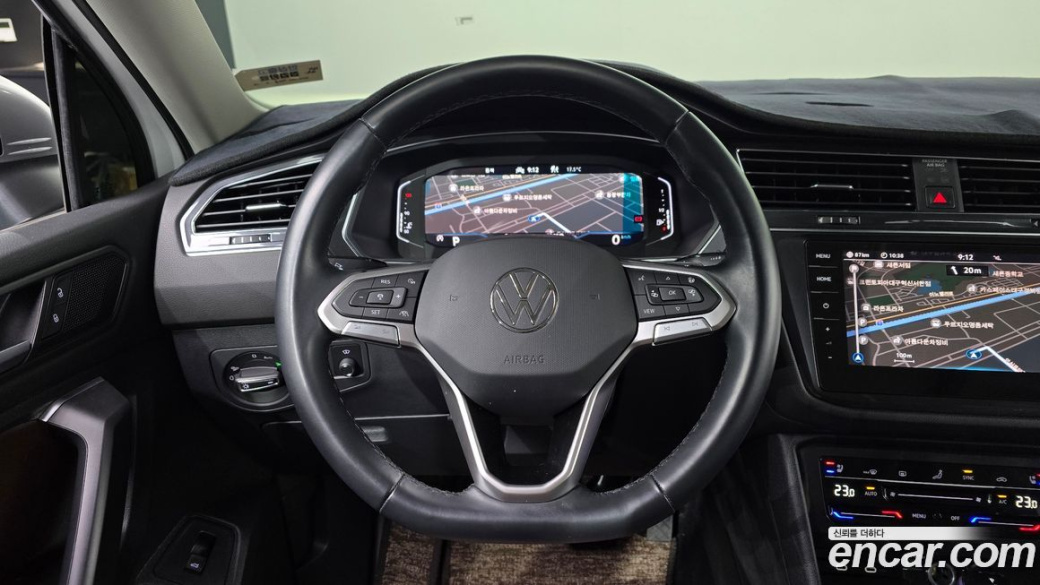 Volkswagen Tiguan 2.0 TSI Prestige, 2023