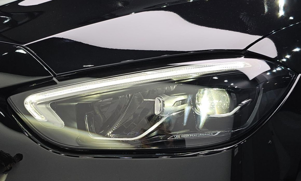 Mercedes-Benz C-Class C200 Avantgarde, 2025