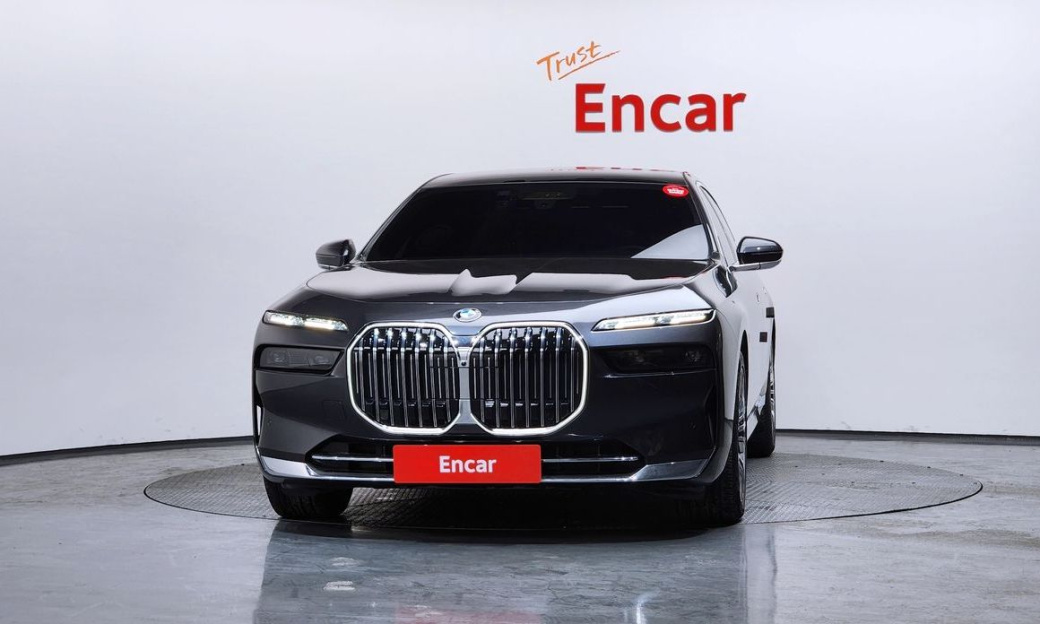 BMW 7-Series 740i sDrive Design Pure Excellence, 2023