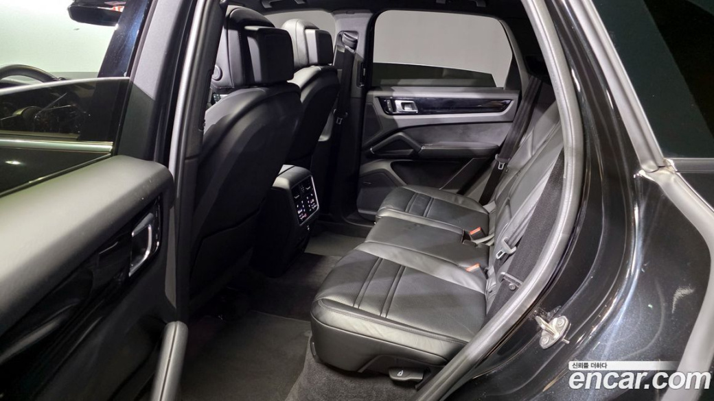 Porsche Cayenne 3.0, 2023