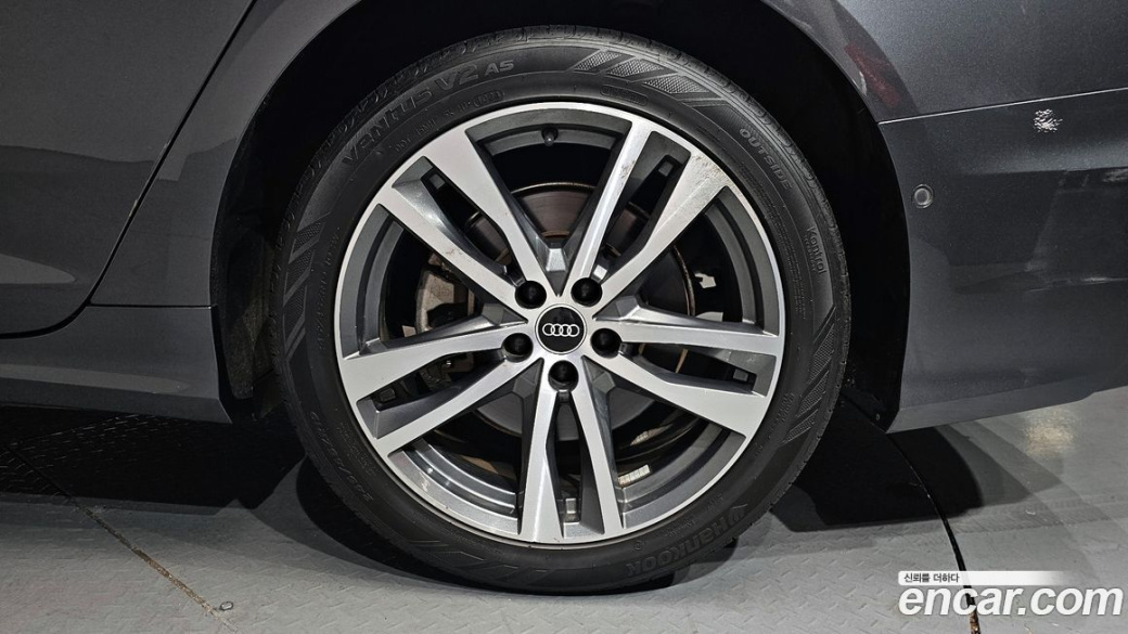 Audi A6 45 TFSI Quattro Premium, 2022