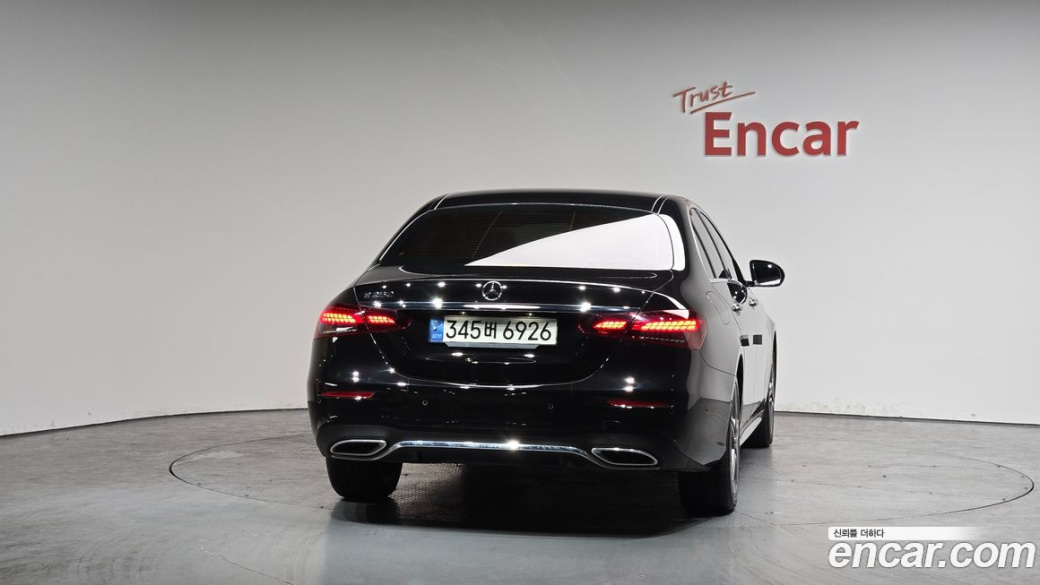 Mercedes-Benz E-Class E250 AMG Line, 2023