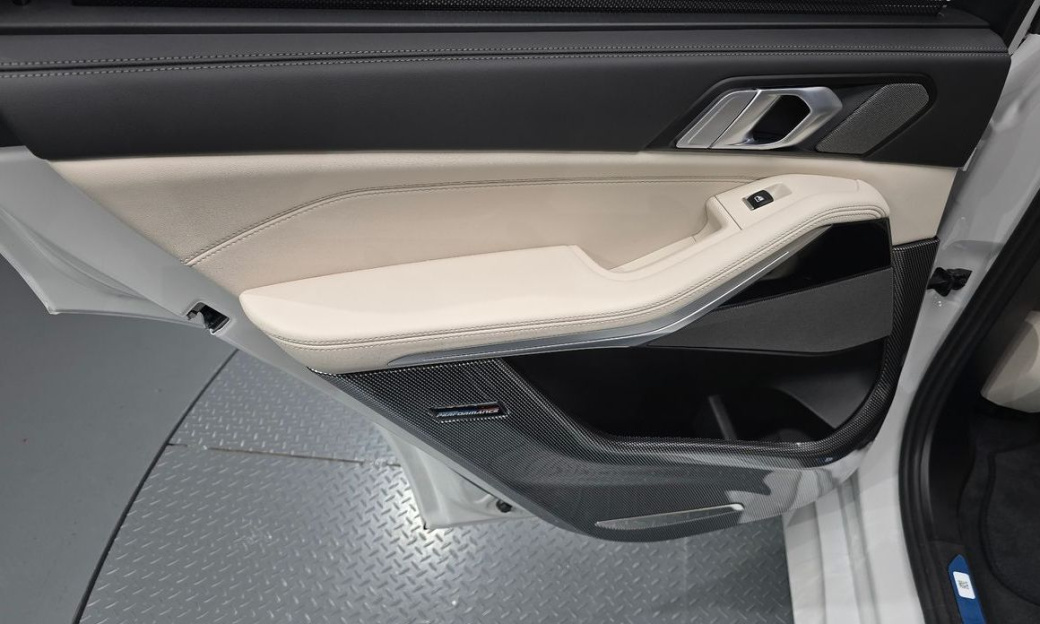 BMW X5 xDrive 40i M Sport, 2025