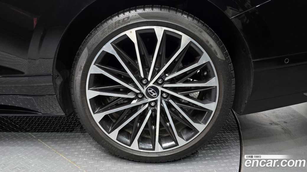 Hyundai Grandeur 2,5 Gasoline 2WD, 2025