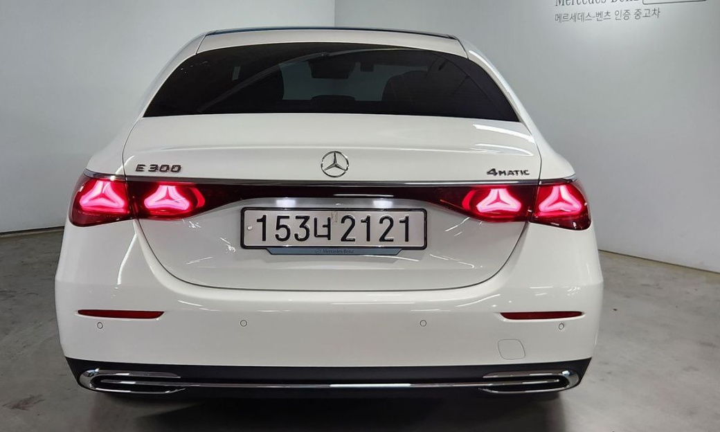 Mercedes-Benz E-Class E300 4MATIC Exclusive, 2024