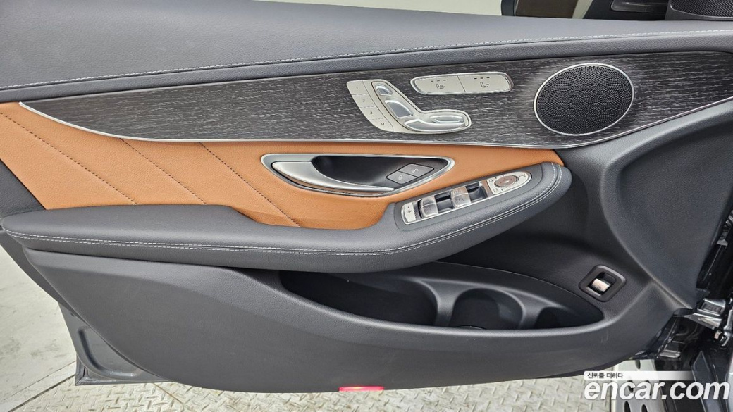 Mercedes-Benz GLC-Class GLC300 4MATIC, 2022