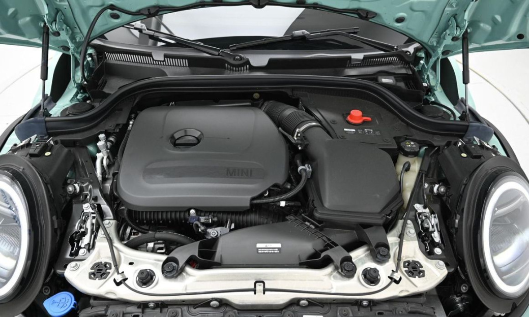 Mini Cooper Convertible Favoured, 2025