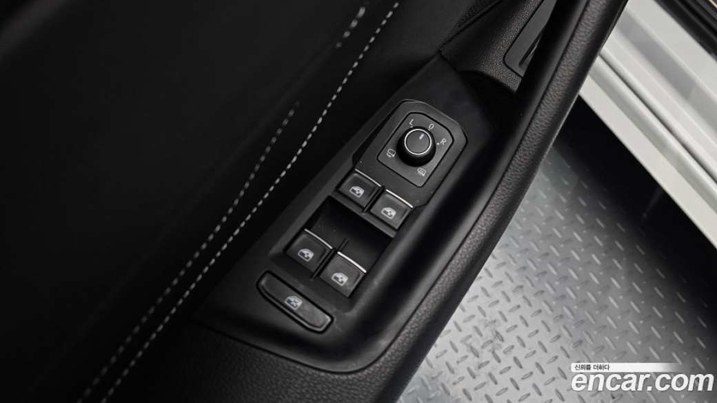 Volkswagen Arteon 2.0 TDI R-LIINE 4Motion, 2022