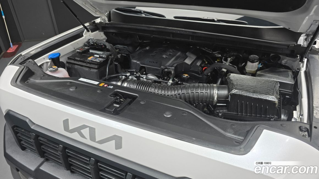 Kia Tasman 2.5T Gasoline 2WD, 2026