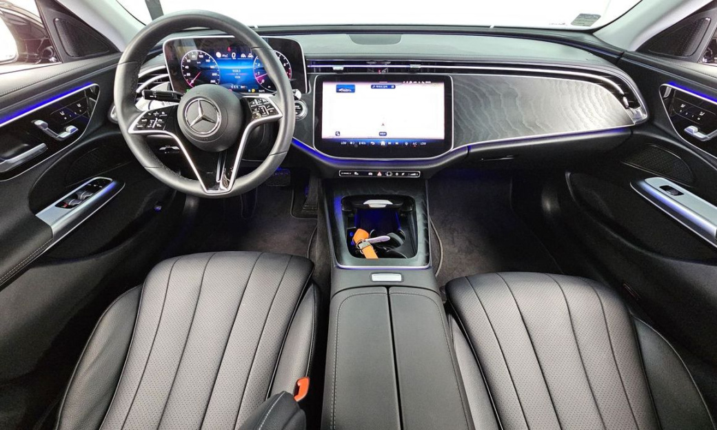 Mercedes-Benz E-Class E200 Avantgarde, 2025