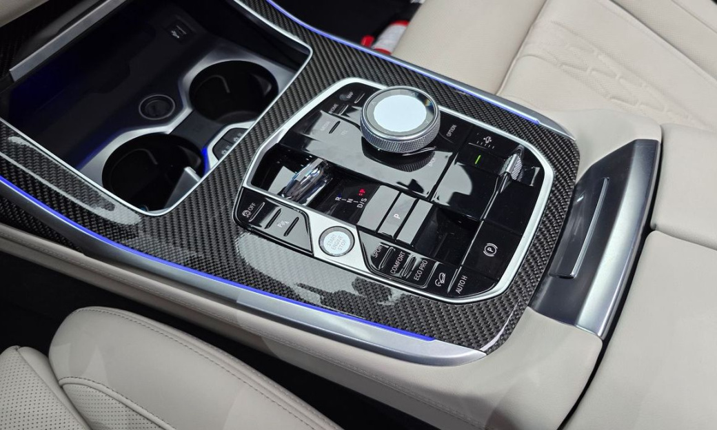 BMW X7 xDrive 40i M Sport 7STR, 2025