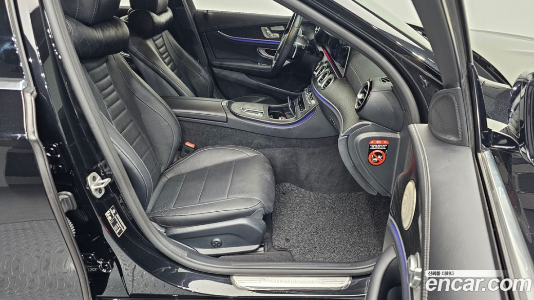 Mercedes-Benz E-Class E220d 4MATIC AMG Line, 2022