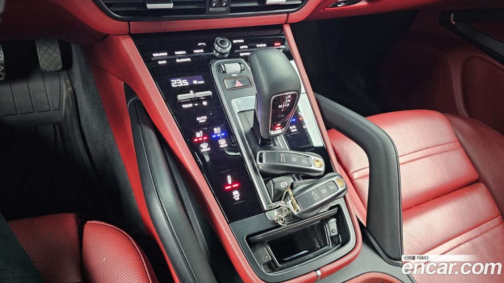 Porsche Cayenne 3.0, 2021