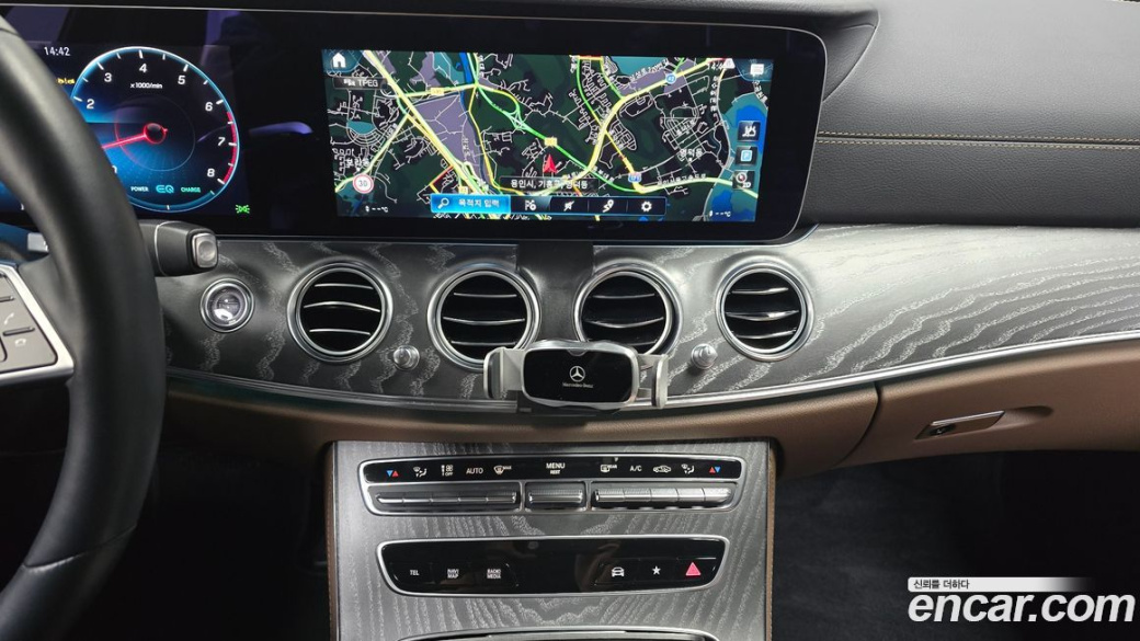 Mercedes-Benz E-Class E350 4MATIC Avantgarde, 2022