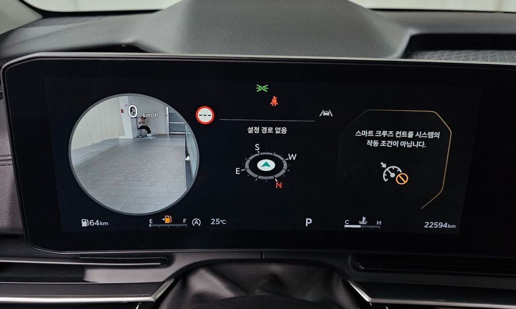 Kia Carnival 7-Seater Signature, 2025