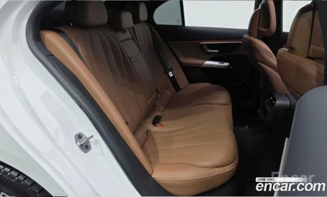 Mercedes-Benz E-Class E200 AMG Line, 2026