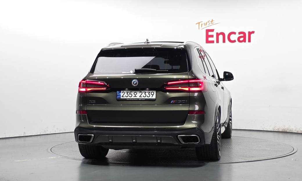 BMW X5 M50i, 2023
