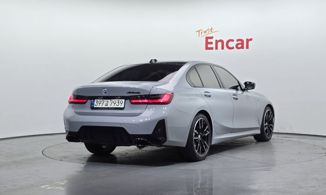 BMW 3-Series M340i Pro, 2024