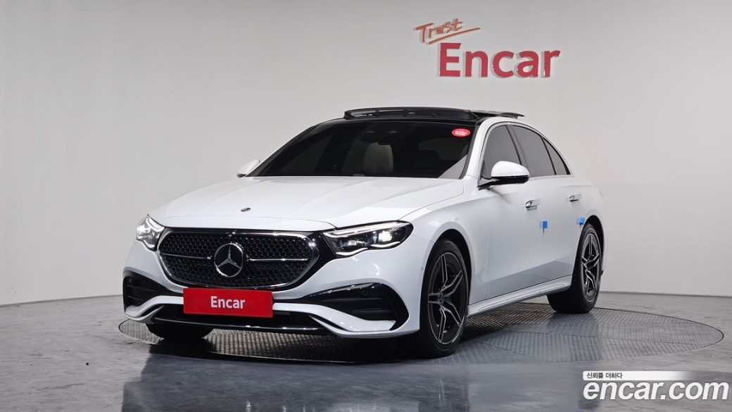 Mercedes-Benz E-Class E300 4MATIC AMG Line, 2025