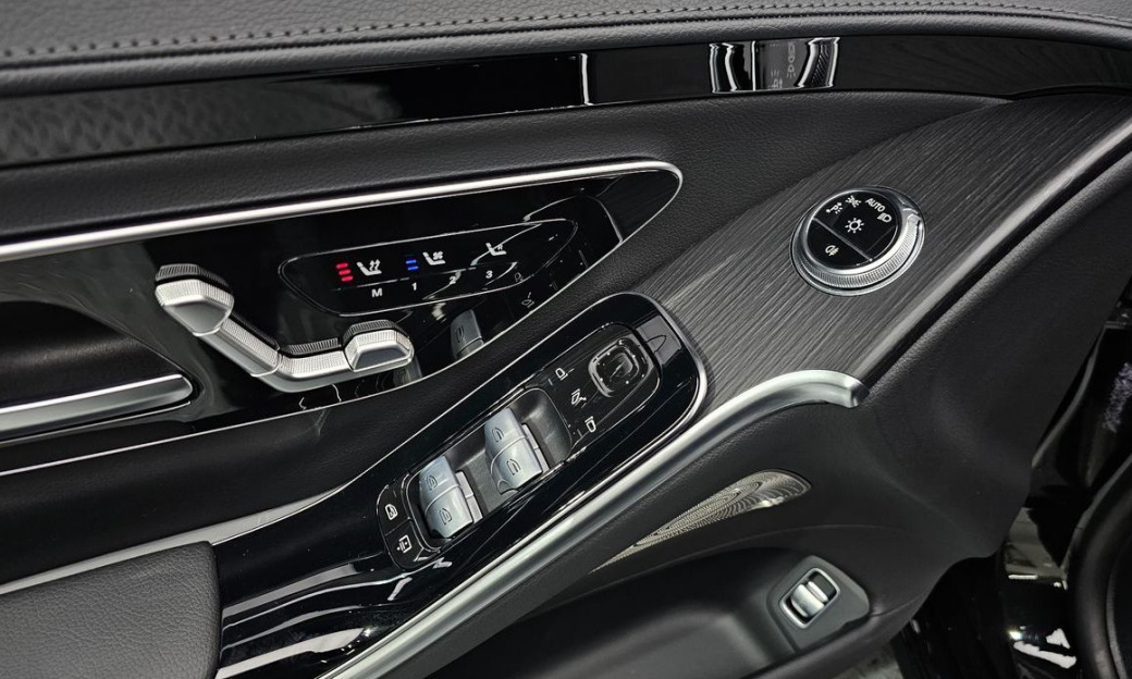 Mercedes-Benz S-Class S450 d 4MATIC, 2024