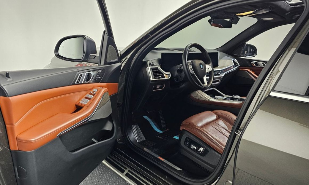 BMW X7 xDrive 40i Design Pure Excellence 6-Seater, 2023
