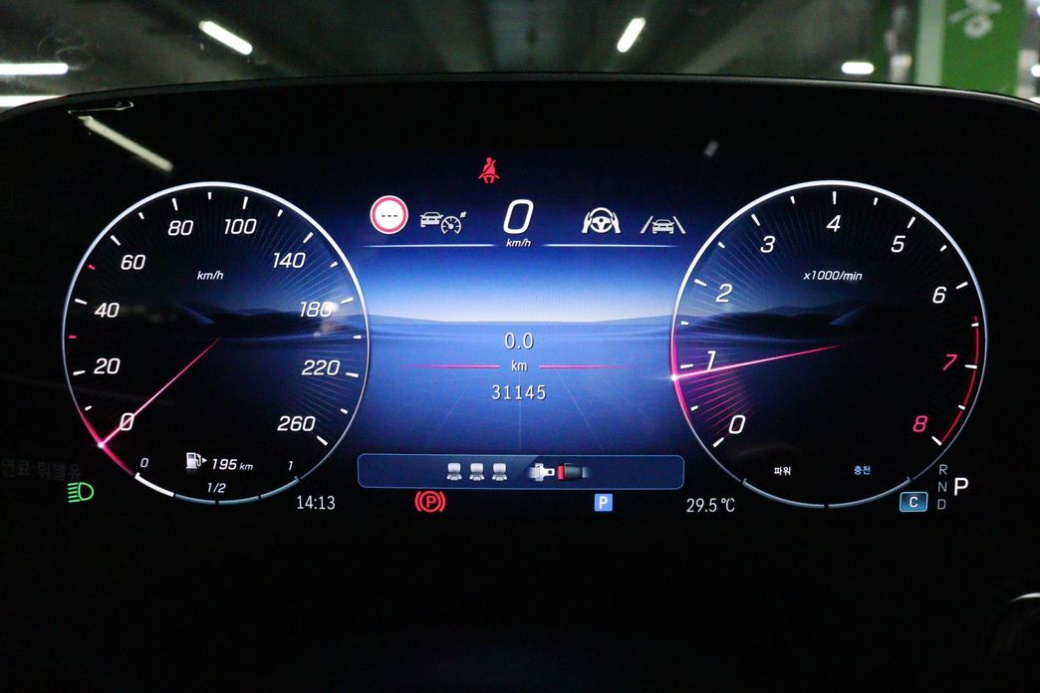 Mercedes-Benz E-Class E200 Avantgarde, 2024