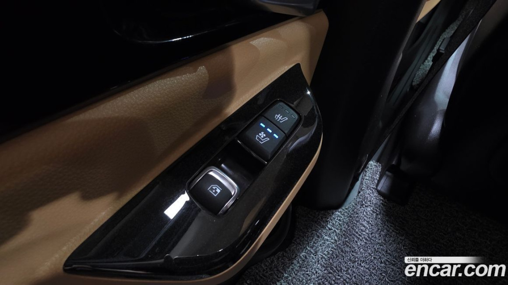Kia Carnival 9-Seater Signature, 2022