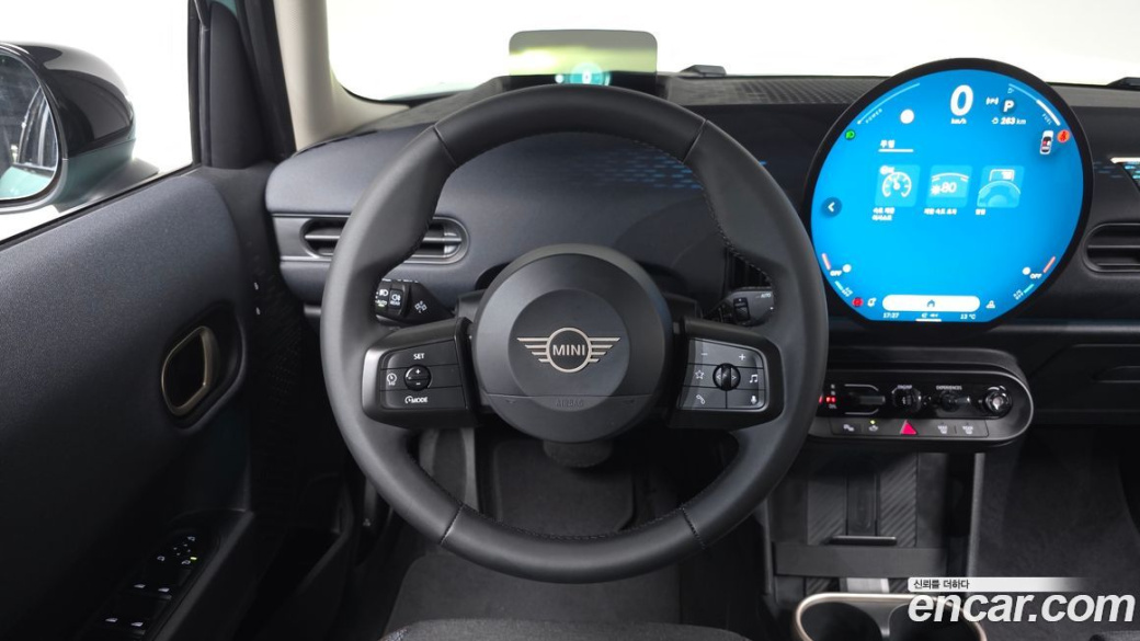 Mini Cooper 5Door Essential, 2025