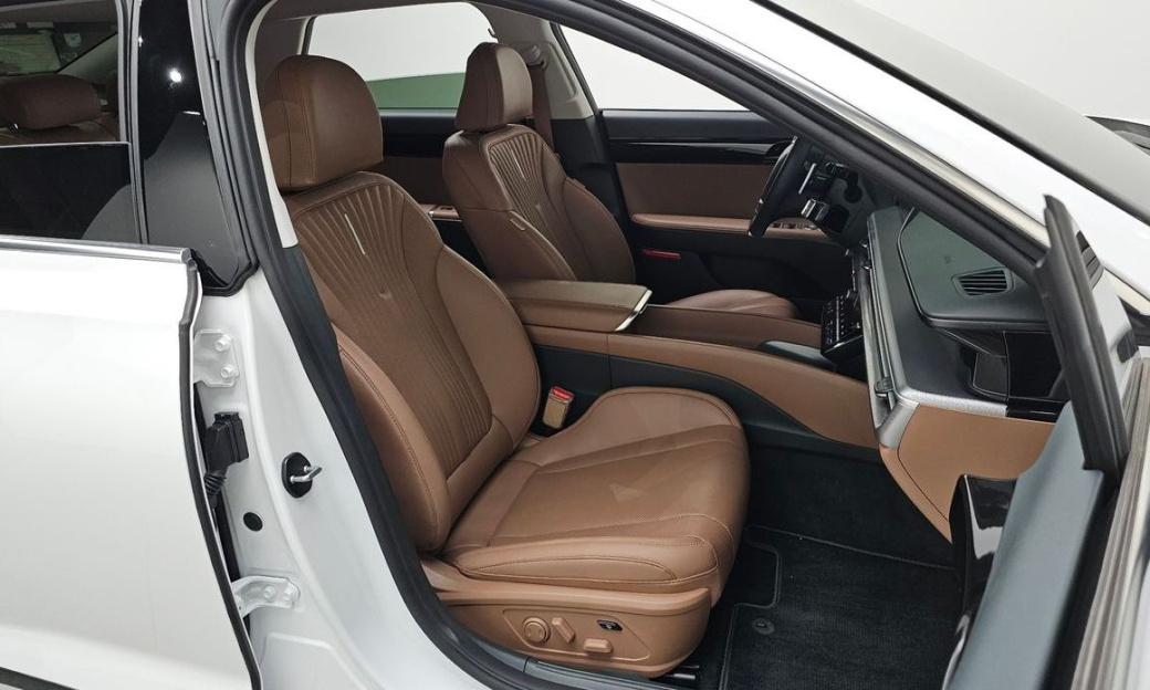 Hyundai Grandeur 2,5 Gasoline 2WD, 2024