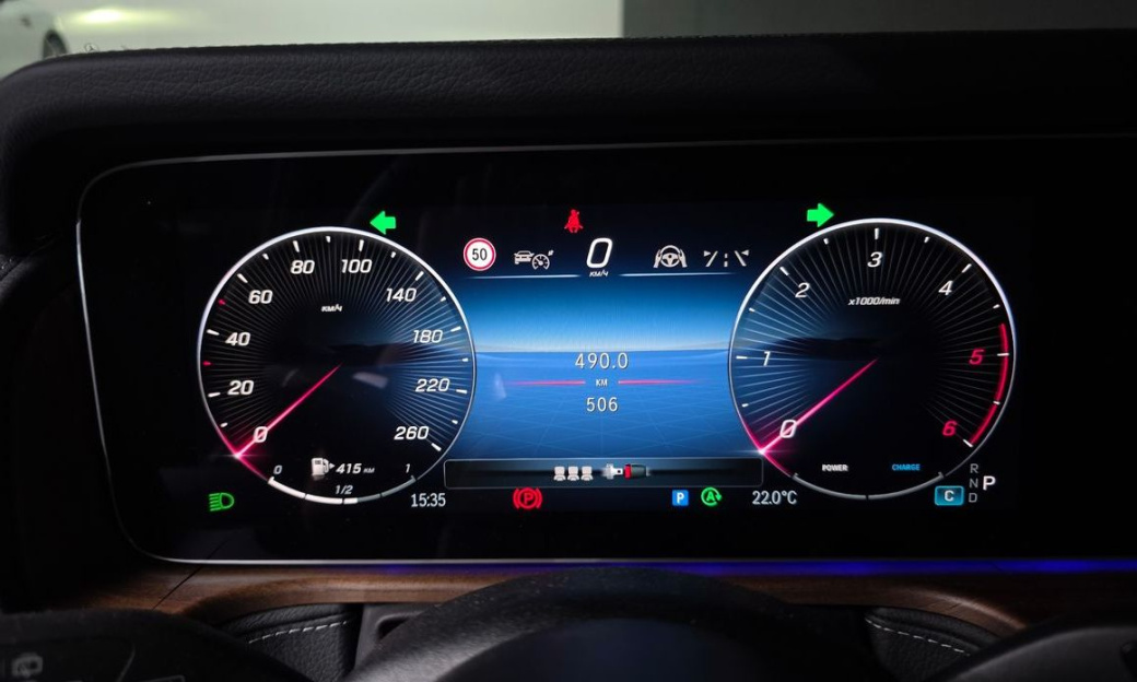 Mercedes-Benz G-Class G450d, 2026