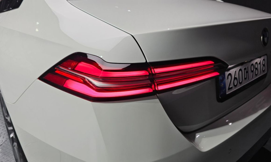 BMW 5-Series 520i M Sport, 2024