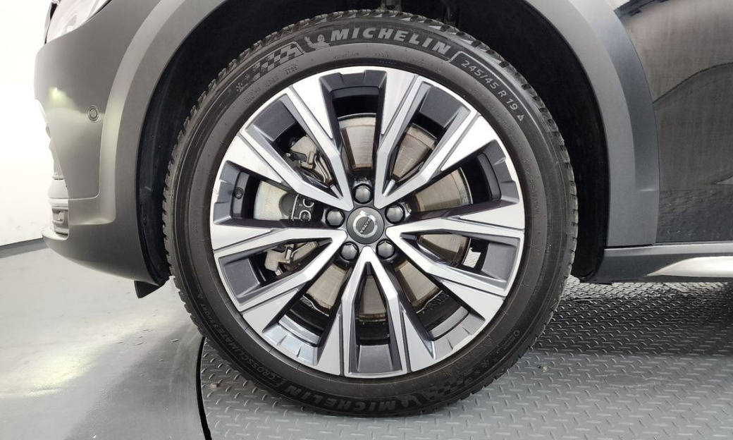 Volvo V90 B5 Ultimate AWD, 2024