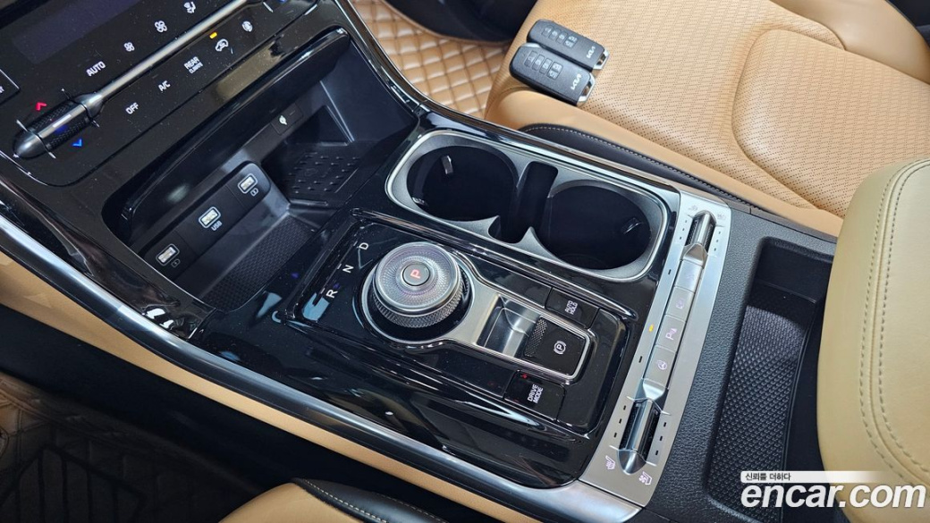 Kia Carnival 9-Seater Signature, 2023