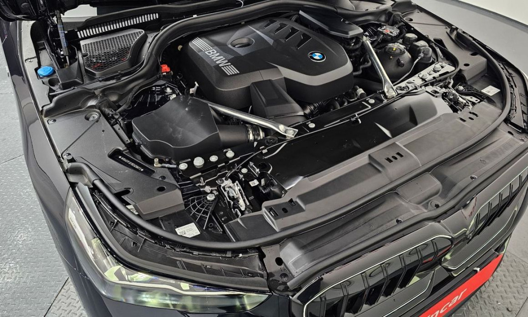 BMW 5-Series 530i xDrive M Sport, 2025