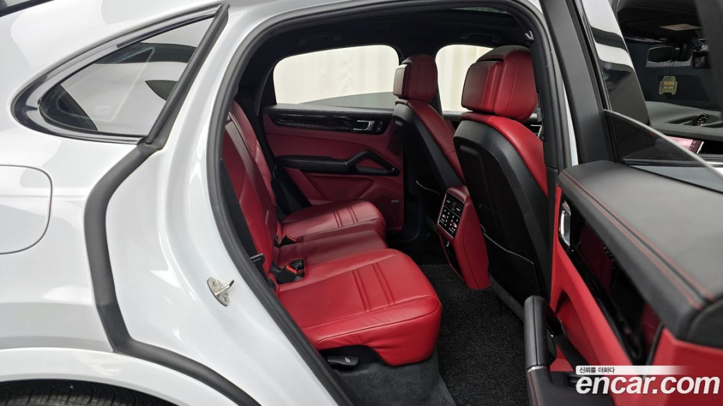 Porsche Cayenne 3.0 Coupe, 2022