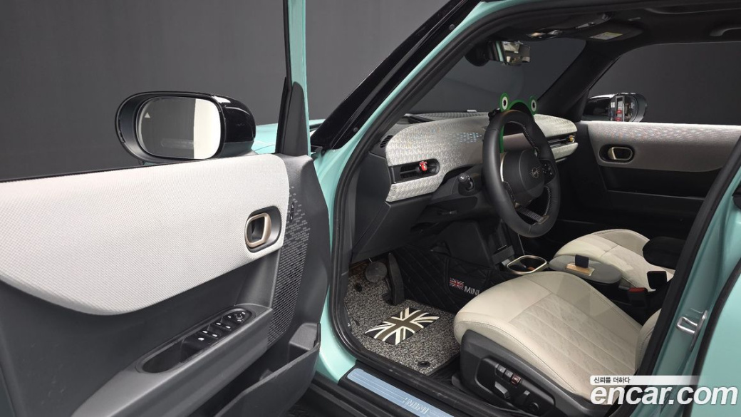 Mini Cooper 5 Door Favoured, 2025