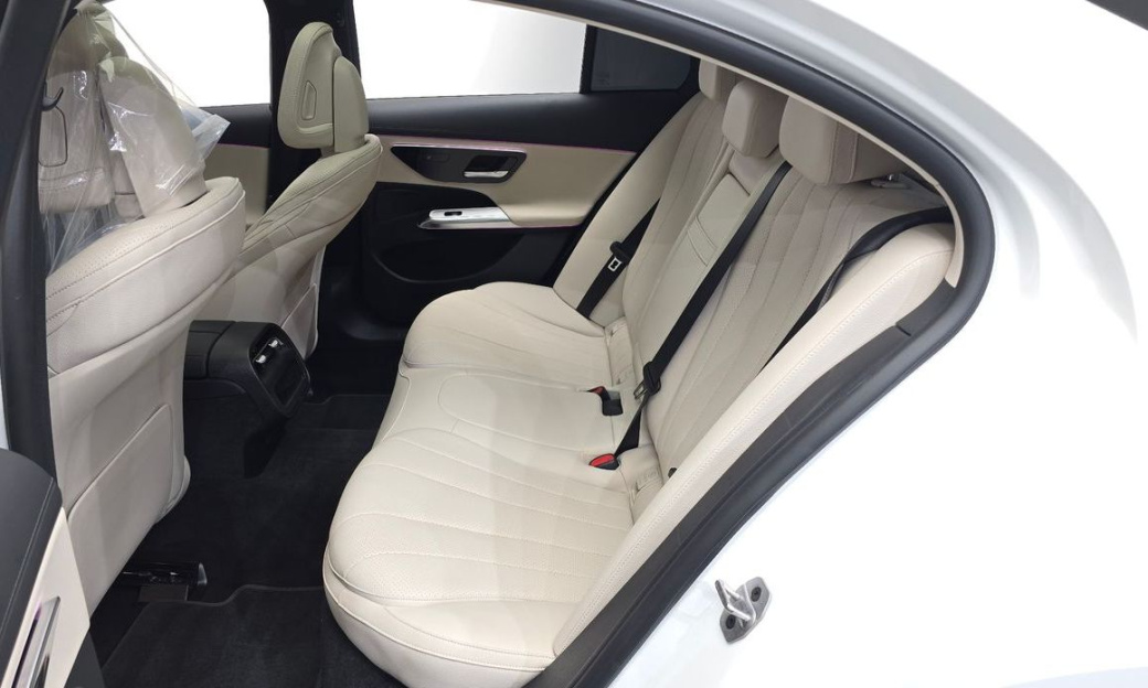 Mercedes-Benz E-Class E200 Avantgarde, 2024