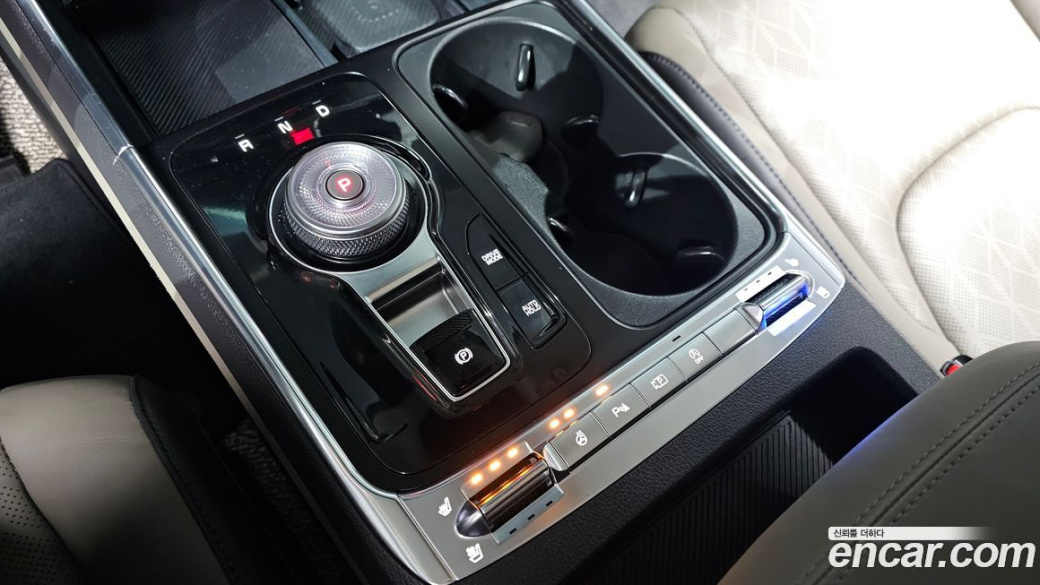Kia Carnival 9-Seater Noblesse, 2024