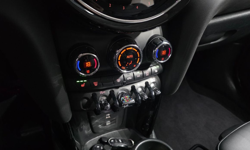 Mini Cooper 5Door Classic, 2023