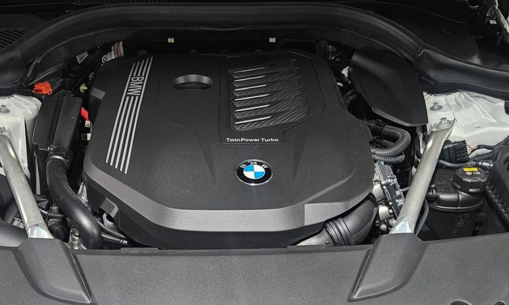 BMW Gran Turismo 630i xDrive Luxury, 2023