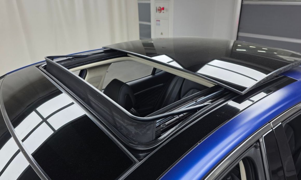 Genesis G70 Gasoline 2.5T 4WD, 2025